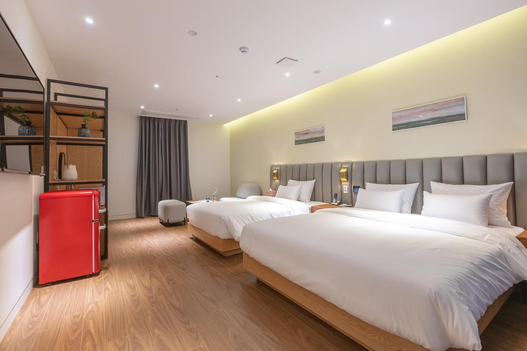 Nomad Hotel Gimhae Ngoại thất bức ảnh