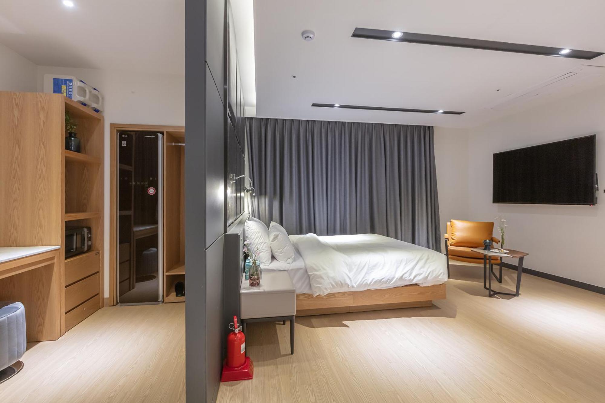 Nomad Hotel Gimhae Ngoại thất bức ảnh
