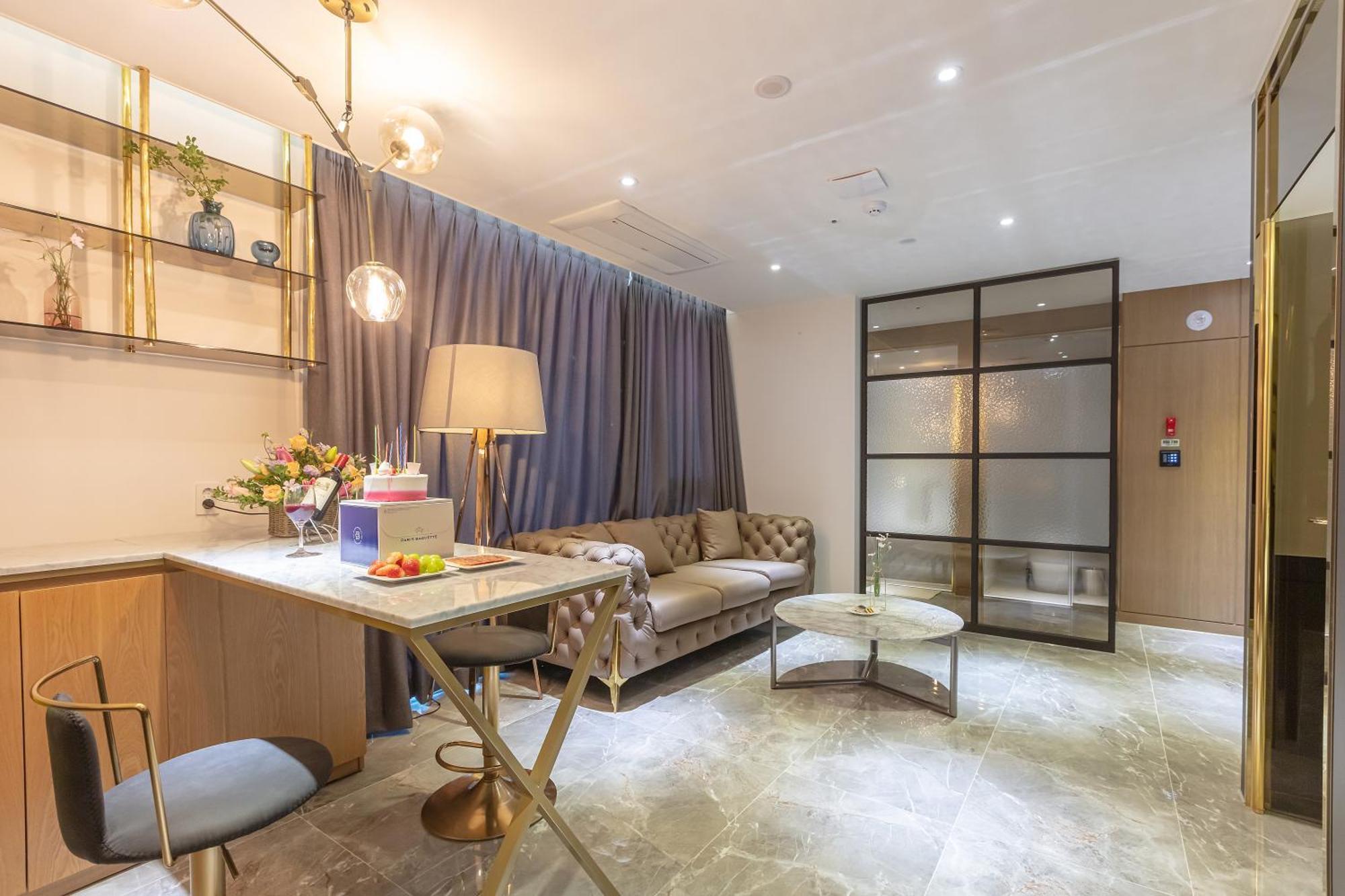 Nomad Hotel Gimhae Ngoại thất bức ảnh