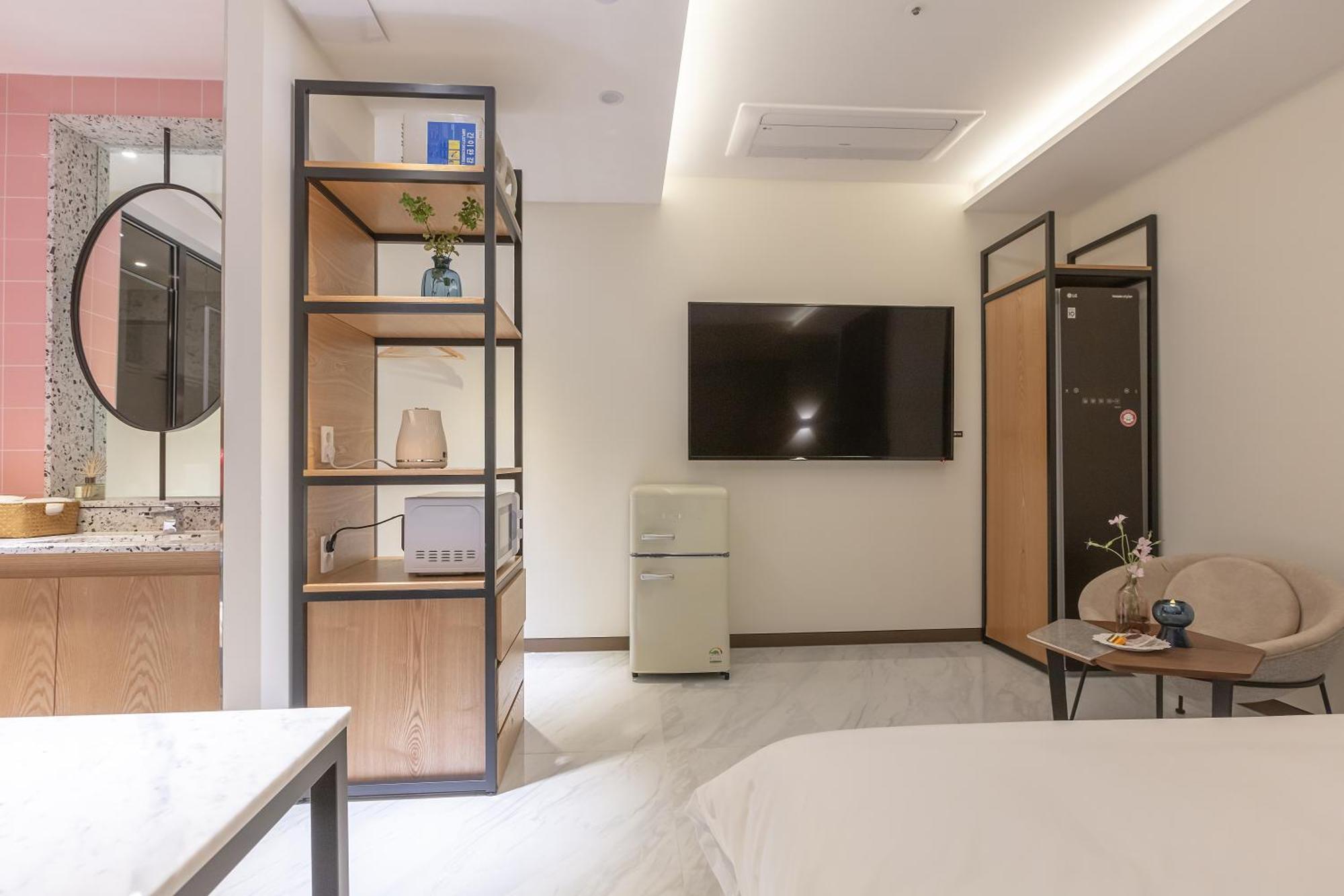 Nomad Hotel Gimhae Ngoại thất bức ảnh