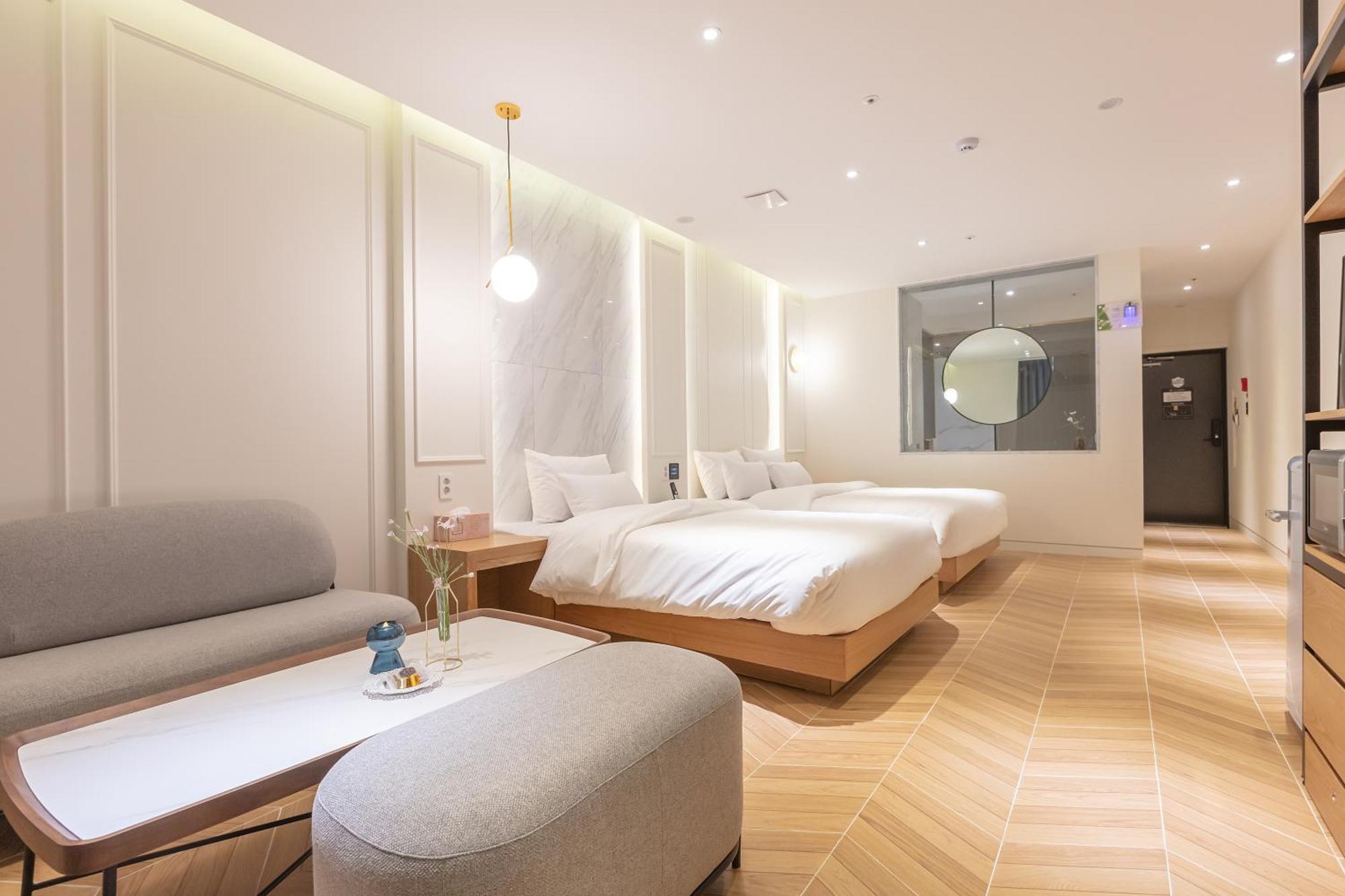 Nomad Hotel Gimhae Ngoại thất bức ảnh